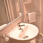 Hotel Claris 3*