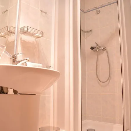 Claris 3* Praga