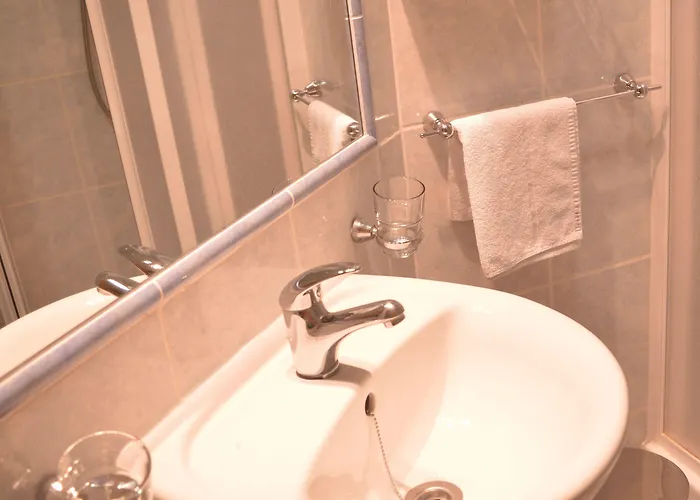 Hotel Claris 3*