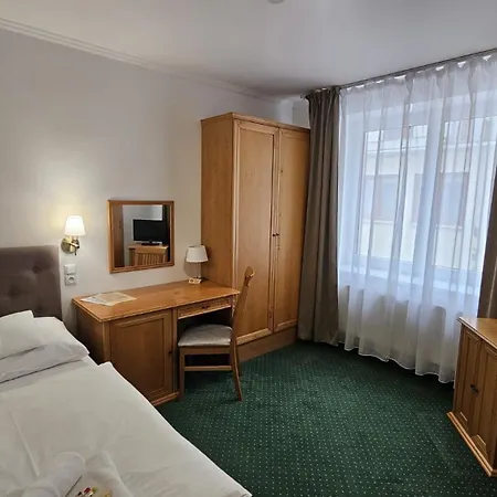 Claris Prag