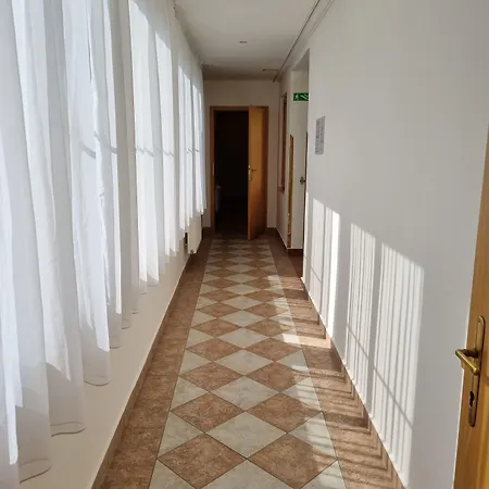 Hotel Claris 3*