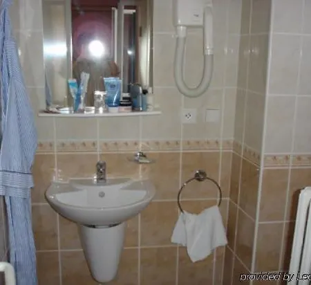 Claris Hotel